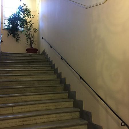 Domus Capilupi Acomodação com café da manhã Roma Exterior foto