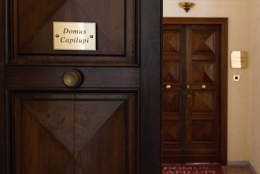 Domus Capilupi Acomodação com café da manhã Roma Exterior foto