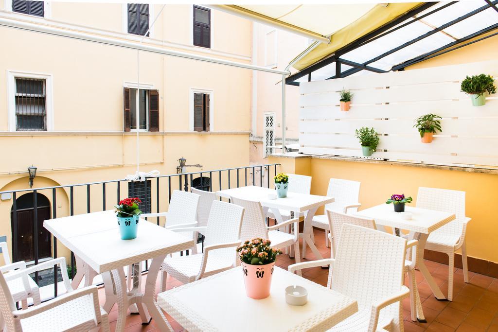 Domus Capilupi Acomodação com café da manhã Roma Exterior foto