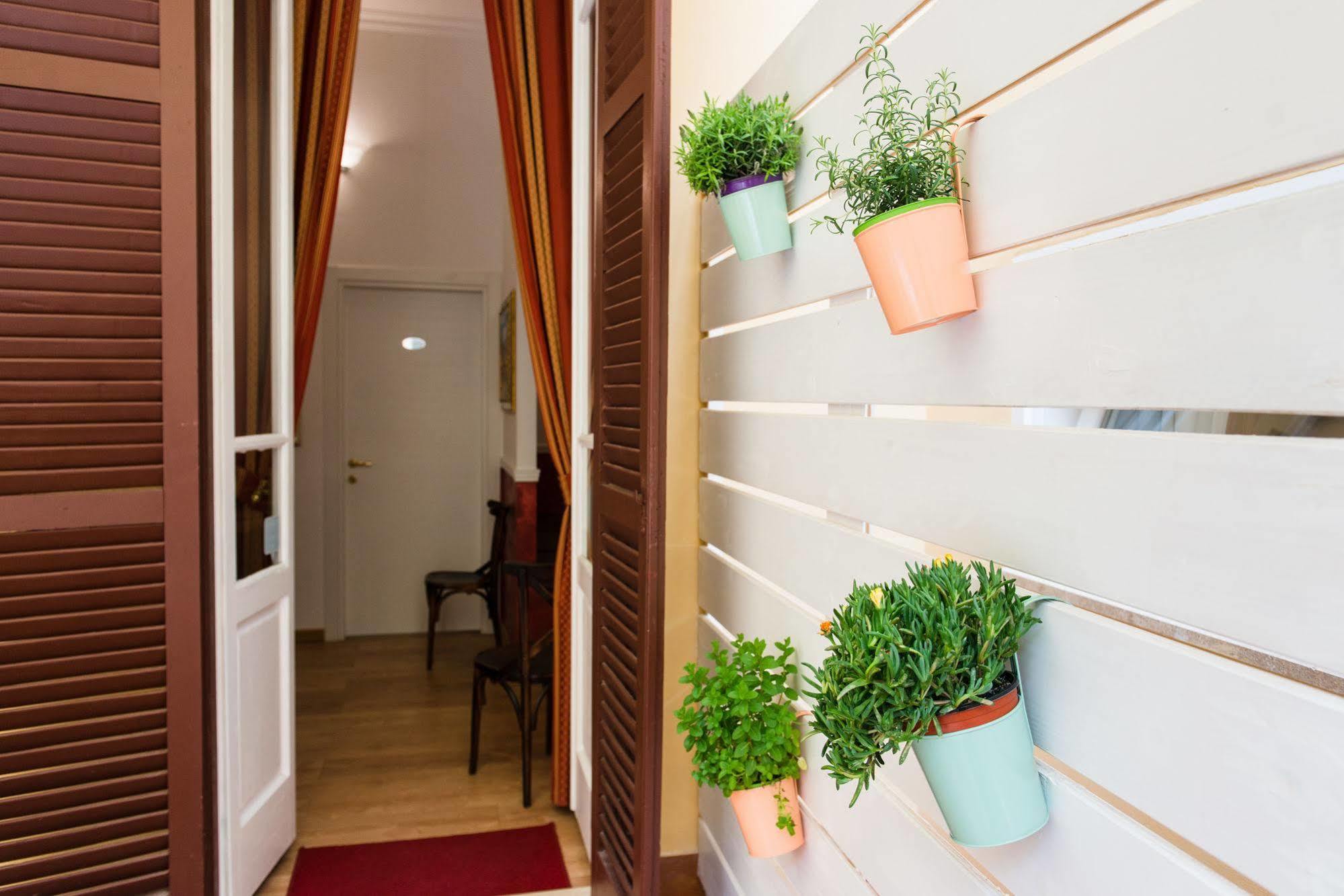 Domus Capilupi Acomodação com café da manhã Roma Exterior foto